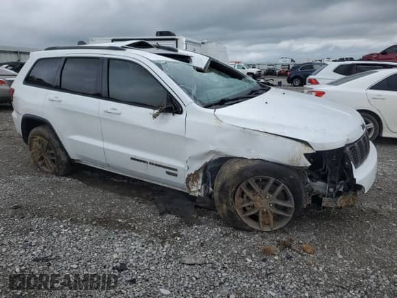 2016 Jeep Grand Cherokee 75th Anniversary with VIN 1C4RJEAG5GC457697, listed as a Copart auction lot 61092745 with 141,488 mi miles and Salvage title. Bid and sale history available at DreamBid. Image 4.