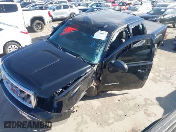 2013 GMC Sierra 1500 with VIN 3GTP1VE74DG211945, listed as a IAAI auction lot 41254964 with 80,909 mi miles and . Bid and sale history available at DreamBid. Image 2.