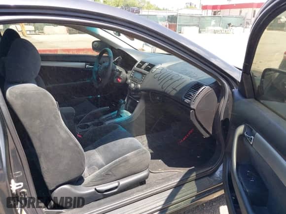 2005 Honda Accord EX with VIN 1HGCM72725A016921, listed as a IAAI auction lot 42310385 with 177,566 mi miles and . Bid and sale history available at DreamBid. Image 5.