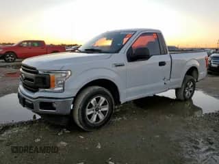 2018 Ford F-150 XL z VIN 1FTMF1CBXJKE84946, wystawiony jako Copart lot #90399315 z przebiegiem 124 135 mil mil oraz Czysty tytuł • Clean title. Historia ofert i sprzedaży dostępna na DreamBid. Obrazek 1.
