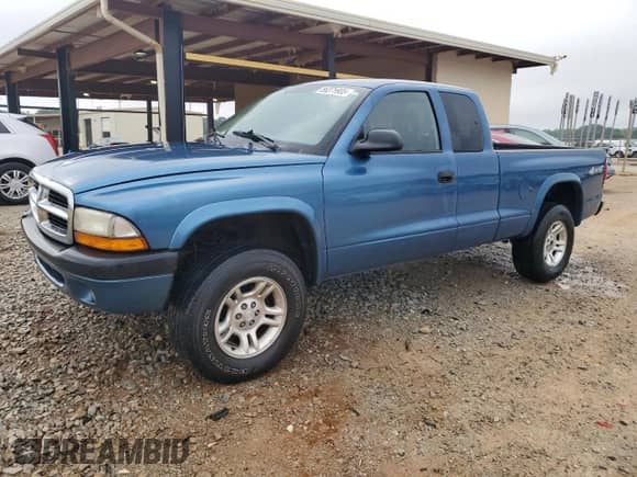 2004 Dodge Dakota Sport with VIN 1D7HG32N84S709820, listed as a Copart auction lot 56375905 with 170,473 mi miles and Salvage title. Bid and sale history available at DreamBid. Image 1.