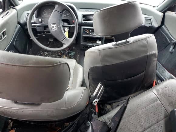 1990 Honda Civic with VIN 2HGED6341LH558159, listed as a Copart auction lot 84926234 with 1,554,163 mi miles and Salvage title. Bid and sale history available at DreamBid. Image 8.