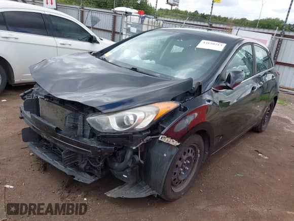 2017 Hyundai Elantra с VIN KMHD35LH4HU377003, выставлен на аукционе IAAI как лот 43130213 с пробегом 127 780 миль миль и . История ставок и продаж доступна на DreamBid. Изображение 18.