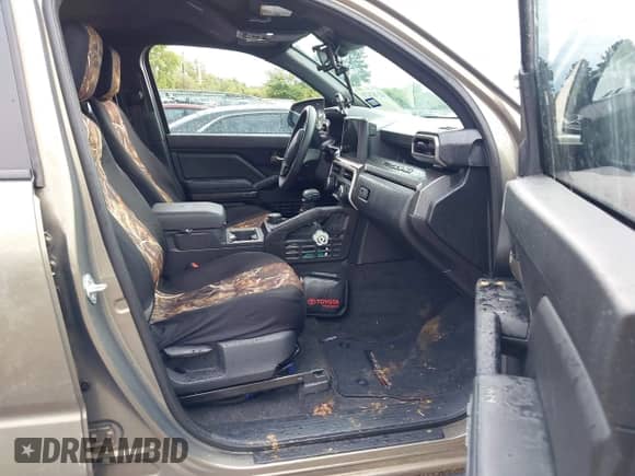 2024 Toyota Tacoma SR5 с VIN 3TYLB5JN8RT037357, выставлен на аукционе IAAI как лот 42487473 с пробегом 19 370 миль миль и . История ставок и продаж доступна на DreamBid. Изображение 5.