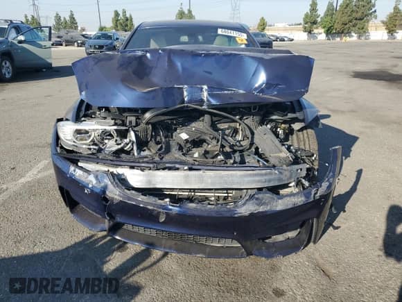 2015 BMW M3 z VIN WBS3C9C56FP805820, wystawiony jako Copart lot #68041155 z przebiegiem Nie podano mil oraz Szkoda całkowita • Salvage title. Historia ofert i sprzedaży dostępna na DreamBid. Obrazek 5.