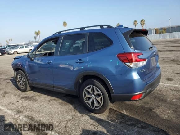 2022 Subaru Forester Premium z VIN JF2SKAEC0NH490896, wystawiony jako Copart lot #80718225 z przebiegiem 37 248 mil mil oraz Szkoda całkowita • Salvage title. Historia ofert i sprzedaży dostępna na DreamBid. Obrazek 2.