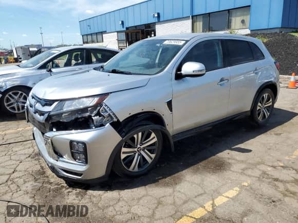 2021 Mitsubishi Outlander SE z VIN JA4APVAU6MU015707, wystawiony jako Copart lot #70629955 z przebiegiem 82 902 mil mil oraz Nie do naprawy • Non repairable. Historia ofert i sprzedaży dostępna na DreamBid. Obrazek 1.