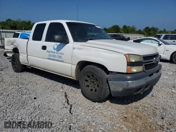 2006 Chevrolet Silverado 1500 Work Truck with VIN 1GCEC19V86Z205927, listed as a Copart auction lot 63777005 with 389,264 mi miles and Salvage title. Bid and sale history available at DreamBid. Image 4.