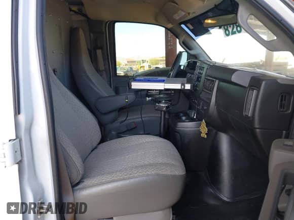 2021 Chevrolet Express Cargo с VIN 1GCWGAFP1M1235250, выставлен на аукционе IAAI как лот 42678056 с пробегом 46 536 миль миль и . История ставок и продаж доступна на DreamBid. Изображение 5.
