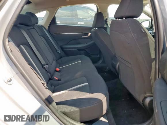 2025 Hyundai Sonata SEL z VIN KMHL64JA3SA452298, wystawiony jako Copart lot #70425325 z przebiegiem 14 803 mil mil oraz Szkoda całkowita • Salvage title. Historia ofert i sprzedaży dostępna na DreamBid. Obrazek 10.