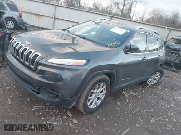 2016 Jeep Cherokee Latitude с VIN 1C4PJMCB4GW141886, выставлен на аукционе IAAI как лот 41215064 с пробегом 122 794 миль миль и . История ставок и продаж доступна на DreamBid. Изображение 18.