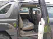 2005 Chevrolet Avalanche Z71 с VIN 3GNEK12Z55G126575, выставлен на аукционе IAAI как лот 42363204 с пробегом 185 661 миль миль и . История ставок и продаж доступна на DreamBid. Изображение 8.