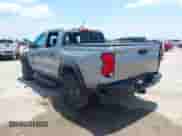 2024 Chevrolet Colorado 4WD Trail Boss с VIN 1GCPTEEK8R1199285, выставлен на аукционе IAAI как лот 42504768 с пробегом 5 016 миль миль и . История ставок и продаж доступна на DreamBid. Изображение 3.