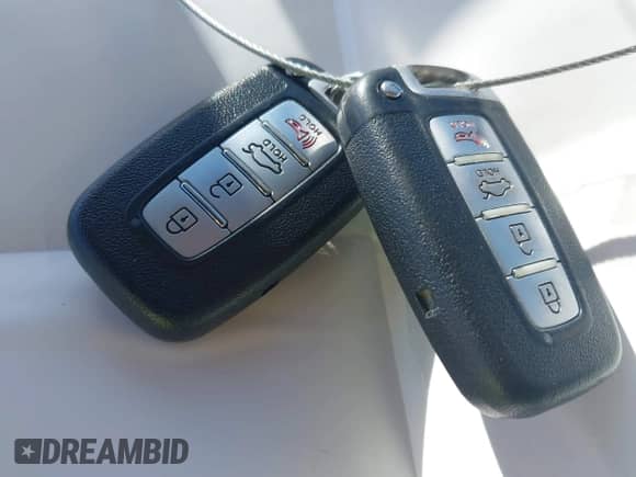 2011 Hyundai Genesis с VIN KMHGC4DE8BU140422, выставлен на аукционе IAAI как лот 43328586 с пробегом 157 134 миль миль и . История ставок и продаж доступна на DreamBid. Изображение 11.
