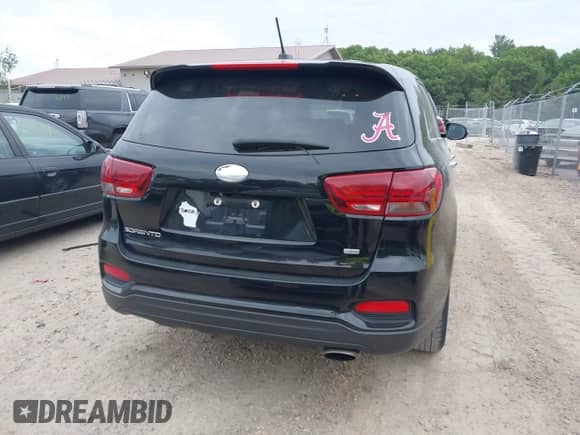 2019 Kia Sorento LX with VIN 5XYPG4A35KG565304, listed as a IAAI auction lot 42460206 with 89,461 mi miles and . Bid and sale history available at DreamBid. Image 16.