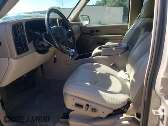 2004 Chevrolet Suburban LT с VIN 3GNFK16Z04G311470, выставлен на аукционе Copart как лот 71735545 с пробегом 227 205 миль миль и Чистый • Clean title. История ставок и продаж доступна на DreamBid. Изображение 7.