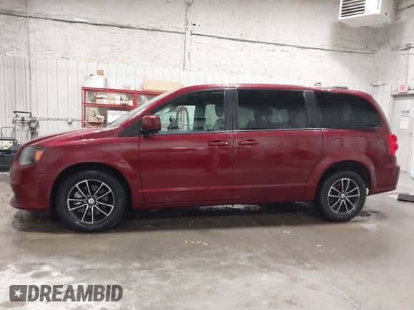2018 Dodge Grand Caravan SE Plus with VIN 2C4RDGBG4JR220411, listed as a IAAI auction lot 41280371 with 144,766 mi miles and . Bid and sale history available at DreamBid. Image 14.