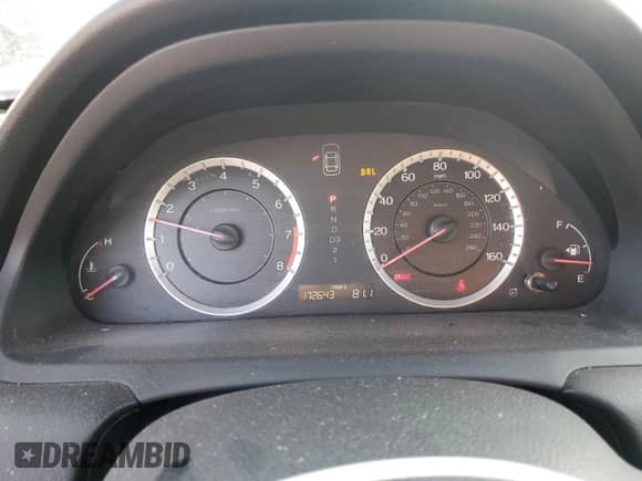 2011 Honda Accord LX z VIN 1HGCP2F37BA100813, wystawiony jako Copart lot #83631184 z przebiegiem 172 643 mil mil oraz Szkoda całkowita • Salvage title. Historia ofert i sprzedaży dostępna na DreamBid. Obrazek 9.