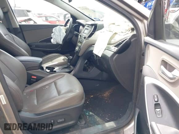 2014 Hyundai Santa Fe с VIN 5XYZUDLB7EG196231, выставлен на аукционе IAAI как лот 42819243 с пробегом 153 795 миль миль и . История ставок и продаж доступна на DreamBid. Изображение 5.