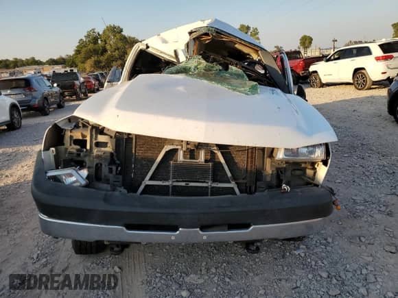 2006 Chevrolet Silverado 2500HD LS с VIN 1GCHK29U36E263710, выставлен на аукционе Copart как лот 73414554 с пробегом Не указан миль и На запчасти • Non repairable. История ставок и продаж доступна на DreamBid. Изображение 5.