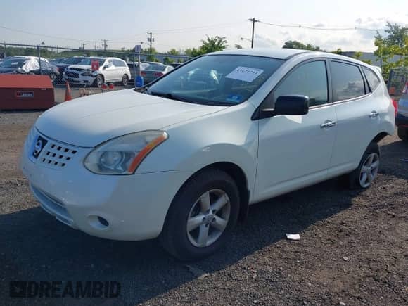 2010 Nissan Rogue S with VIN JN8AS5MV3AW111100, listed as a IAAI auction lot 43124793 with 118,381 mi miles and . Bid and sale history available at DreamBid. Image 17.