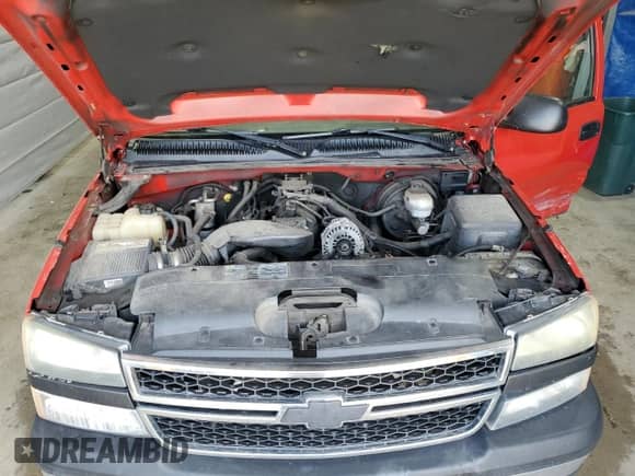 2006 Chevrolet Silverado 1500 Work Truck z VIN 1GCEC14V06E284962, wystawiony jako Copart lot #63103685 z przebiegiem 231 471 mil mil oraz Szkoda całkowita • Salvage title. Historia ofert i sprzedaży dostępna na DreamBid. Obrazek 11.