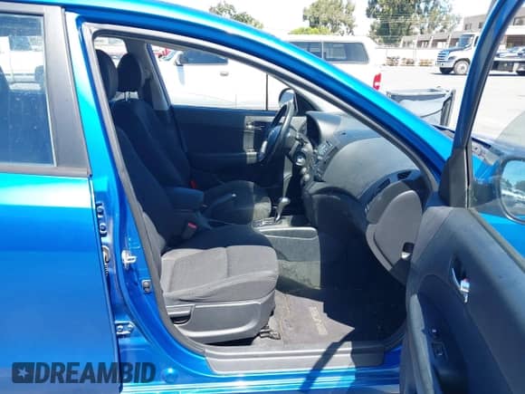 2009 Hyundai Elantra Touring z VIN KMHDC86E49U031179, wystawiony jako IAAI lot #42997369 z przebiegiem 160 292 mil mil oraz . Historia ofert i sprzedaży dostępna na DreamBid. Obrazek 5.