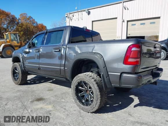 2019 Ram 1500 Limited z VIN 1C6SRFHT4KN588563, wystawiony jako IAAI lot #43503144 z przebiegiem 54 603 mil mil oraz . Historia ofert i sprzedaży dostępna na DreamBid. Obrazek 3.