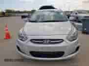 2016 Hyundai Accent SE z VIN KMHCT4AE7GU111763, wystawiony jako Copart lot #89890535 z przebiegiem 81 988 mil mil oraz Szkoda całkowita • Salvage title. Historia ofert i sprzedaży dostępna na DreamBid. Obrazek 5.