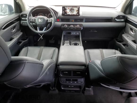 2024 Honda Pilot EX-L z VIN 5FNYG2H5XRB003710, wystawiony jako Copart lot #45710095 z przebiegiem 23 140 mil mil oraz Szkoda całkowita • Salvage title. Historia ofert i sprzedaży dostępna na DreamBid. Obrazek 8.