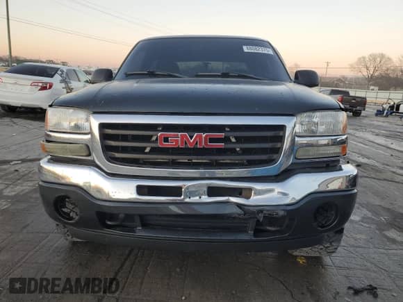 2005 GMC Sierra 1500 SLT z VIN 2GTEK13T051286245, wystawiony jako Copart lot #88082375 z przebiegiem 281 268 mil mil oraz Szkoda całkowita • Salvage title. Historia ofert i sprzedaży dostępna na DreamBid. Obrazek 5.