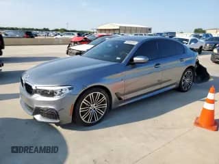 2020 BMW 5 Series 530i xDrive z VIN WBAJR7C02LCD55236, wystawiony jako Copart lot #80064885 z przebiegiem 73 052 mil mil oraz Szkoda całkowita • Salvage title. Historia ofert i sprzedaży dostępna na DreamBid. Obrazek 1.
