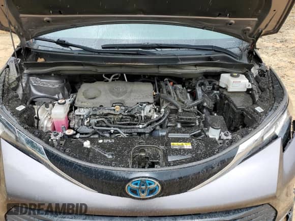 2021 Toyota Sienna XLE z VIN 5TDYRKEC4MS054394, wystawiony jako Copart lot #67916945 z przebiegiem 149 193 mil mil oraz Szkoda całkowita • Salvage title. Historia ofert i sprzedaży dostępna na DreamBid. Obrazek 12.