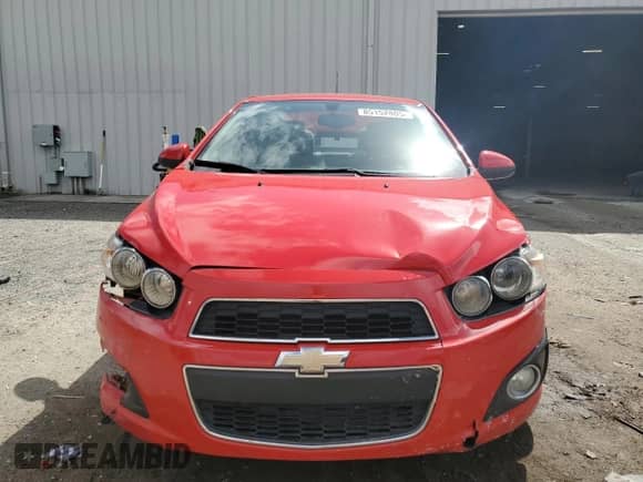 2015 Chevrolet Sonic LT with VIN 1G1JC5SH1F4116197, listed as a Copart auction lot 85152805 with 132,822 mi miles and Salvage title. Bid and sale history available at DreamBid. Image 5.