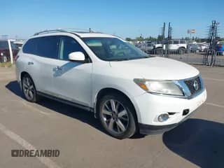 2014 Nissan Pathfinder S with VIN 5N1AR2MN8EC730154, listed as a IAAI auction lot 42756118 with 168,328 mi miles and . Bid and sale history available at DreamBid. Image 1.