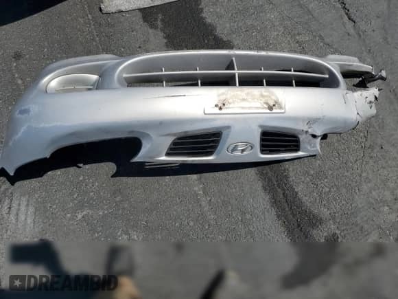 1999 Hyundai Elantra GL z VIN KMHJF25F4XU842009, wystawiony jako Copart lot #60836875 z przebiegiem 190 248 mil mil oraz Szkoda całkowita • Salvage title. Historia ofert i sprzedaży dostępna na DreamBid. Obrazek 12.