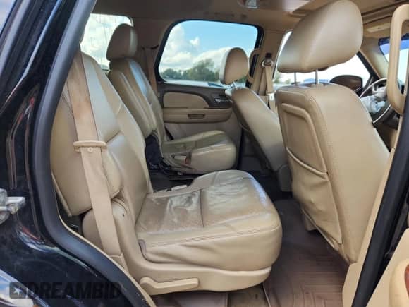 2014 Chevrolet Tahoe LTZ с VIN 1GNSCCE08ER216358, выставлен на аукционе Copart как лот 82157845 с пробегом 216 223 миль миль и Списание • Salvage title. История ставок и продаж доступна на DreamBid. Изображение 11.