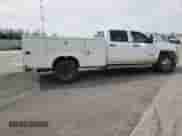 2017 Chevrolet Silverado 3500HD Work Truck z VIN 1GB4KYCY0HF118011, wystawiony jako Copart lot #49736105 z przebiegiem 230 882 mil mil oraz Szkoda całkowita • Salvage title. Historia ofert i sprzedaży dostępna na DreamBid. Obrazek 3.