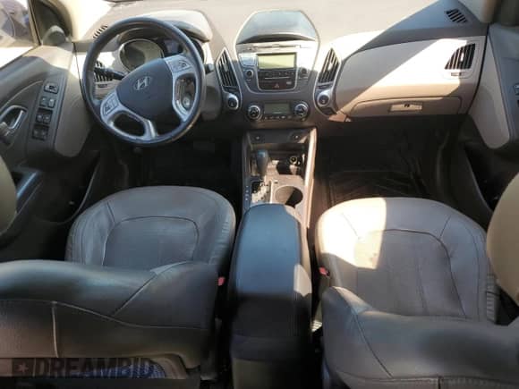 2011 Hyundai Tucson Limited z VIN KM8JU3AC4BU185034, wystawiony jako Copart lot #75680364 z przebiegiem 98 209 mil mil oraz Szkoda całkowita • Salvage title. Historia ofert i sprzedaży dostępna na DreamBid. Obrazek 8.