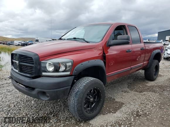 2007 Dodge 2500 SLT with VIN 1D7KS28CX7J562172, listed as a Copart auction lot 57091495 with 178,962 mi miles and Salvage title. Bid and sale history available at DreamBid. Image 1.