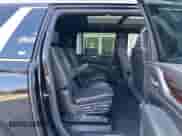 2021 Cadillac Escalade ESV Premium Luxury с VIN 1GYS4KKL8MR386002, выставлен на аукционе IAAI как лот 42760538 с пробегом 152 748 миль миль и . История ставок и продаж доступна на DreamBid. Изображение 8.