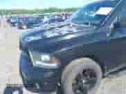 2014 Ram 1500 Express z VIN 3C6JR6AT1EG156872, wystawiony jako IAAI lot #42364099 z przebiegiem 240 249 mil mil oraz . Historia ofert i sprzedaży dostępna na DreamBid. Obrazek 6.