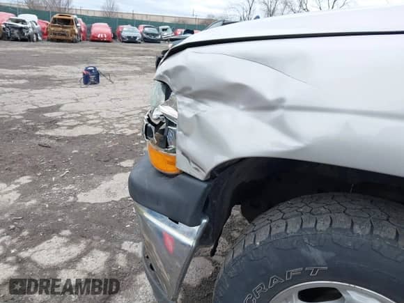 2004 Chevrolet Tahoe LS с VIN 1GNEK13Z04J271034, выставлен на аукционе IAAI как лот 41796281 с пробегом 213 966 миль миль и . История ставок и продаж доступна на DreamBid. Изображение 17.