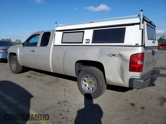 2008 Chevrolet Silverado 1500 1LT с VIN 1GCEK19JX8E190065, выставлен на аукционе Copart как лот 76371654 с пробегом 181 386 миль миль и Списание • Salvage title. История ставок и продаж доступна на DreamBid. Изображение 2.