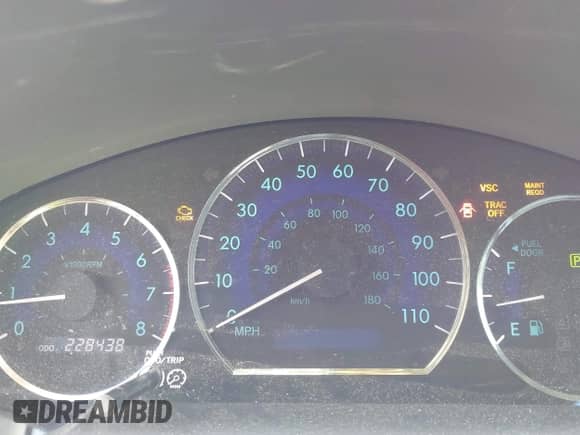 2010 Toyota Sienna XLE с VIN 5TDYK4CC3AS343295, выставлен на аукционе IAAI как лот 42437595 с пробегом 228 438 миль миль и . История ставок и продаж доступна на DreamBid. Изображение 7.