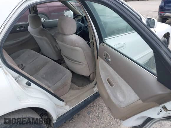 1997 Honda Accord EX с VIN 1HGCD5555VA127980, выставлен на аукционе IAAI как лот 42412772 с пробегом 235 367 миль миль и . История ставок и продаж доступна на DreamBid. Изображение 8.