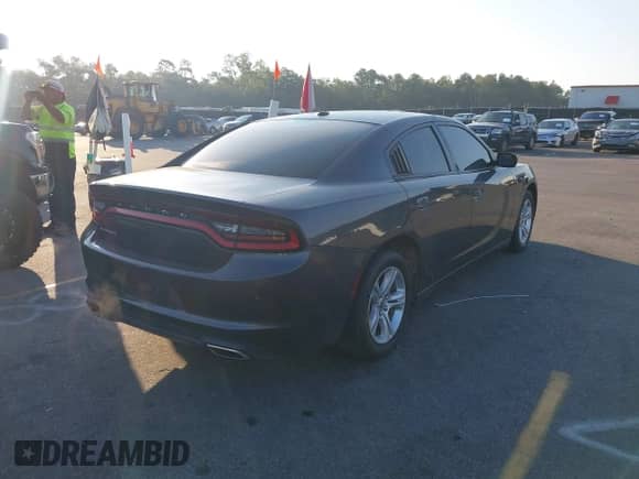 2019 Dodge Charger SXT with VIN 2C3CDXBG6KH743639, listed as a IAAI auction lot 43270356 with 138,909 mi miles and . Bid and sale history available at DreamBid. Image 4.