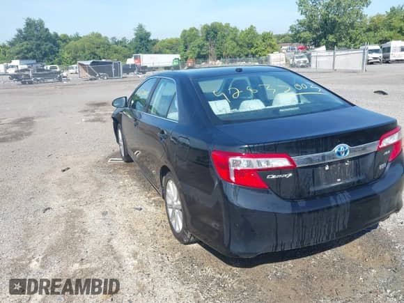 2013 Toyota Camry LE z VIN 4T1BD1FK1DU071049, wystawiony jako IAAI lot #42832003 z przebiegiem 156 477 mil mil oraz . Historia ofert i sprzedaży dostępna na DreamBid. Obrazek 3.