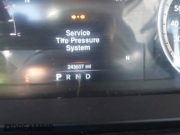 2016 Ram 1500 Lone Star z VIN 1C6RR6LT8GS148425, wystawiony jako IAAI lot #43326991 z przebiegiem 243 037 mil mil oraz . Historia ofert i sprzedaży dostępna na DreamBid. Obrazek 7.