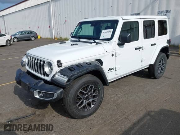 2025 Jeep Wrangler Sahara с VIN 1C4PJXEN4SW528584, выставлен на аукционе IAAI как лот 42882071 с пробегом 12 046 миль миль и . История ставок и продаж доступна на DreamBid. Изображение 2.